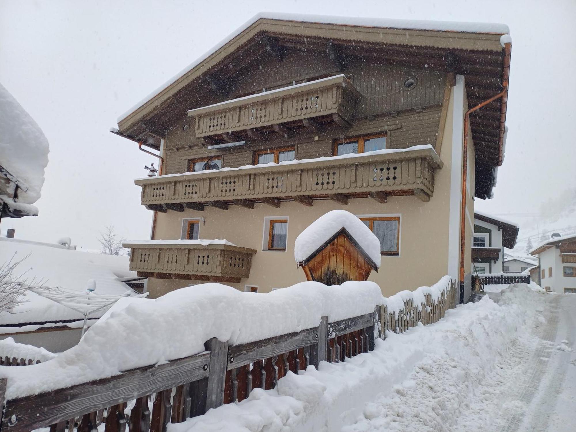 Haus Dilitz-Theiner - Bachbluete Nauders Exterior foto